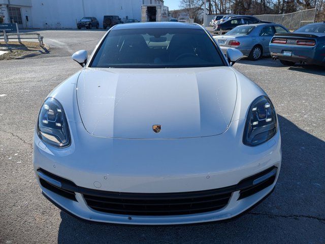 2018 Porsche Panamera 4