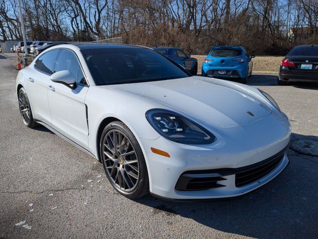 2018 Porsche Panamera 4