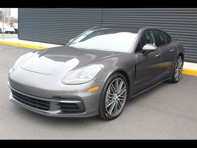 2018 Porsche Panamera 4