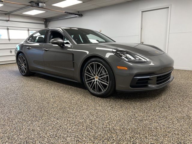 2018 Porsche Panamera 4