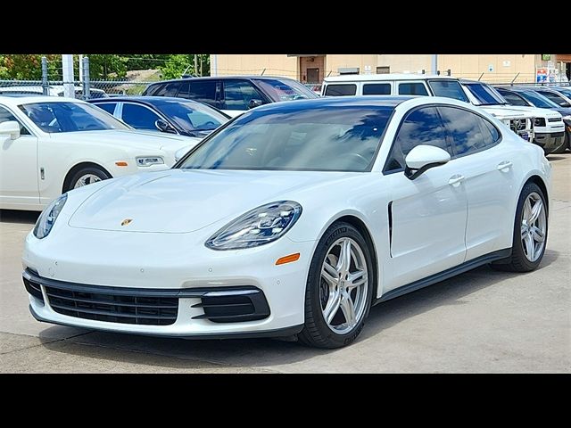 2018 Porsche Panamera 4