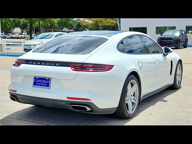 2018 Porsche Panamera 4