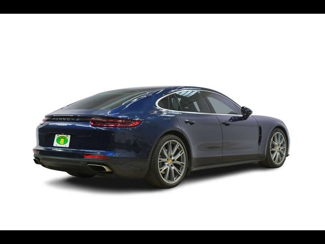 2018 Porsche Panamera 4