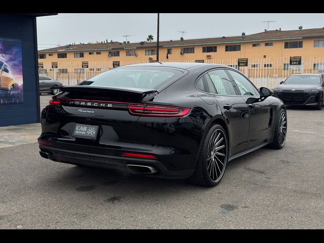 2018 Porsche Panamera 4