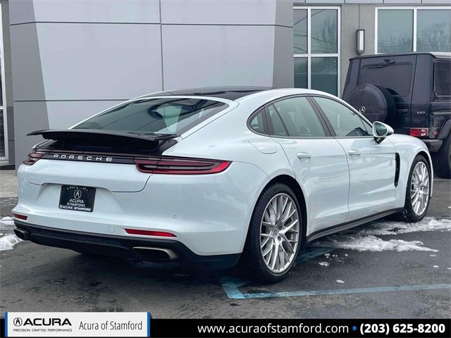 2018 Porsche Panamera 4