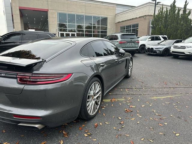 2018 Porsche Panamera 4