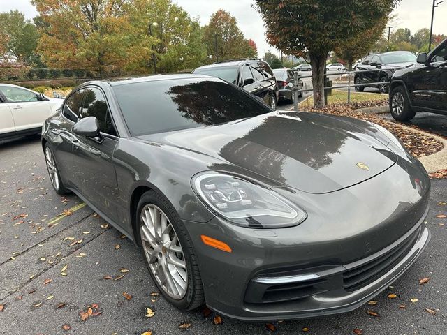 2018 Porsche Panamera 4