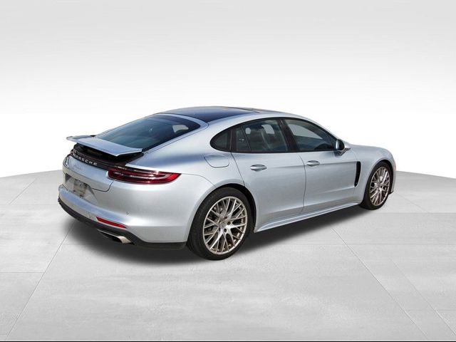 2018 Porsche Panamera 4