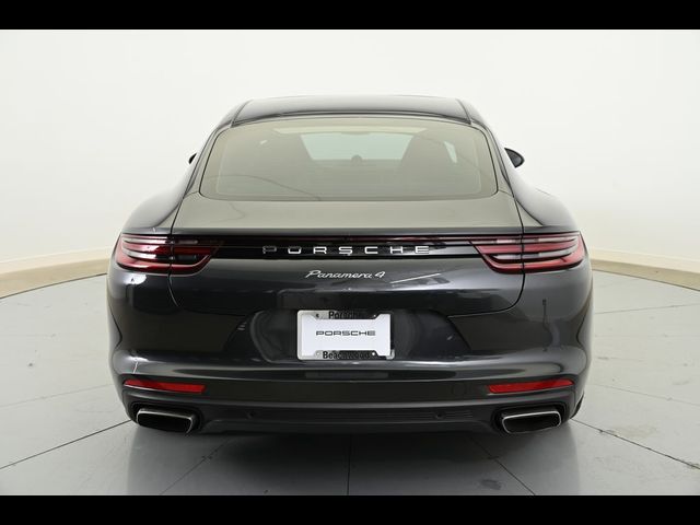 2018 Porsche Panamera Base