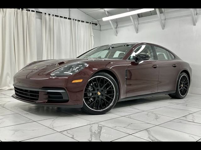 2018 Porsche Panamera 4