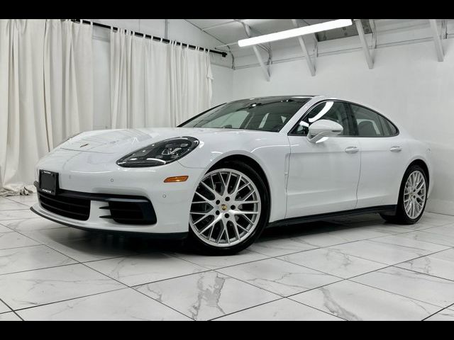 2018 Porsche Panamera 4