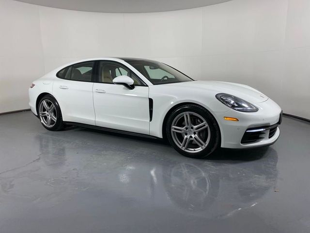 2018 Porsche Panamera 4