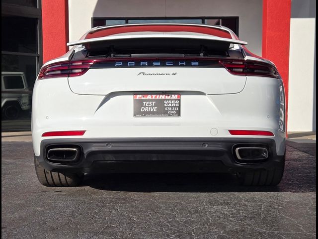 2018 Porsche Panamera 4