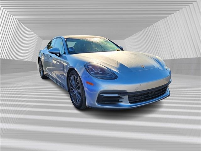 2018 Porsche Panamera 4