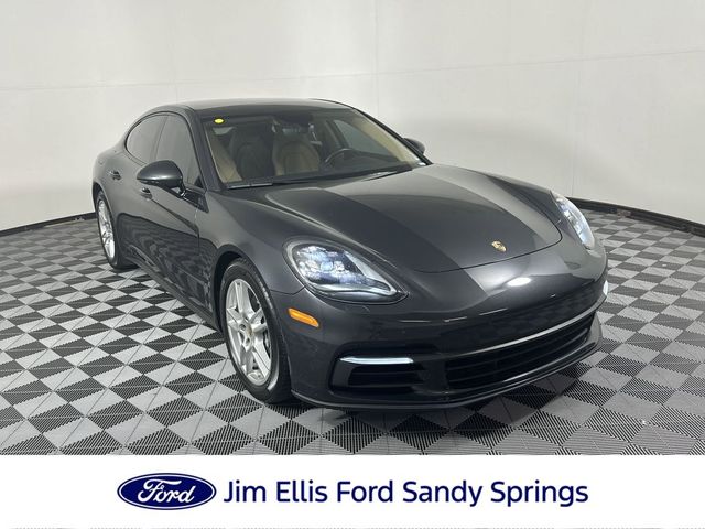 2018 Porsche Panamera 4