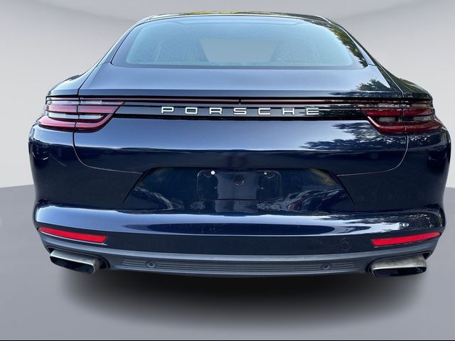 2018 Porsche Panamera 4