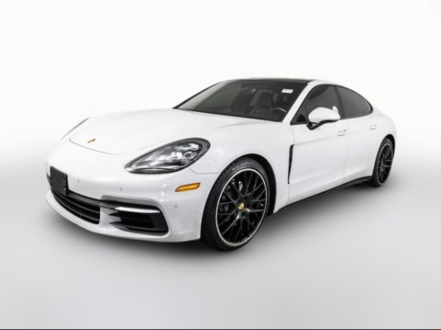 2018 Porsche Panamera 4