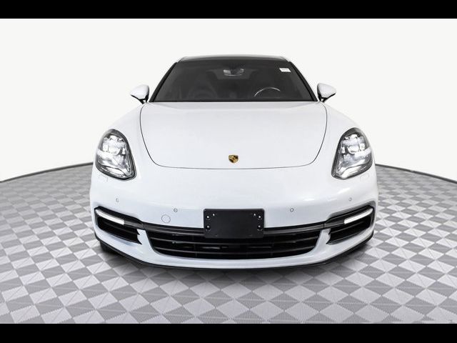2018 Porsche Panamera 4