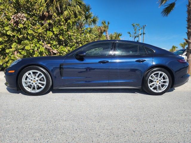 2018 Porsche Panamera 4