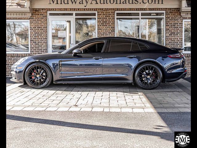 2018 Porsche Panamera 4