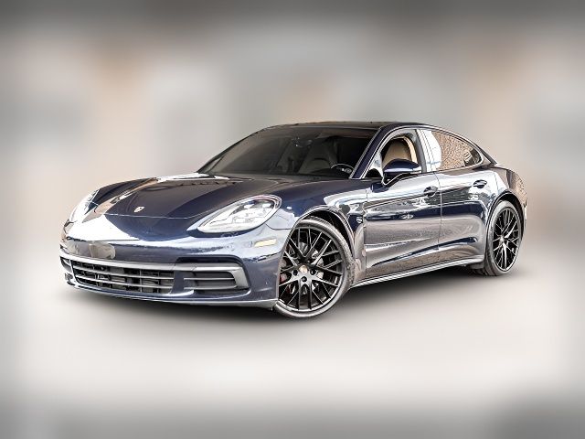 2018 Porsche Panamera 4