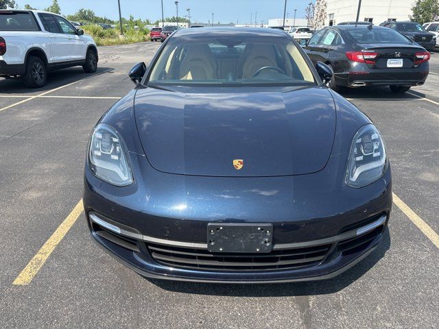 2018 Porsche Panamera 4