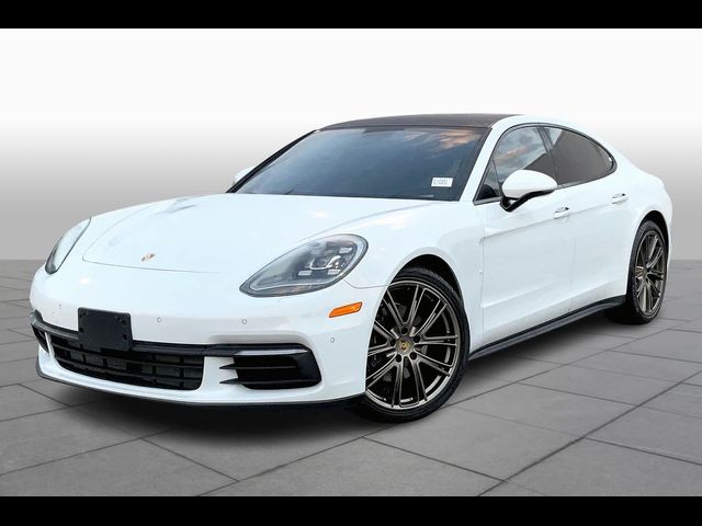 2018 Porsche Panamera 4