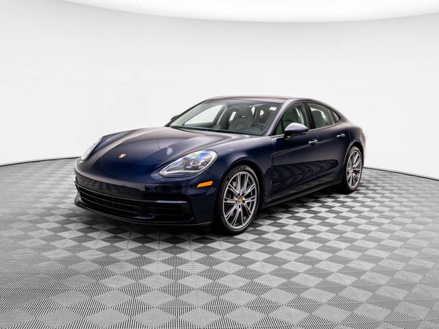 2018 Porsche Panamera 4