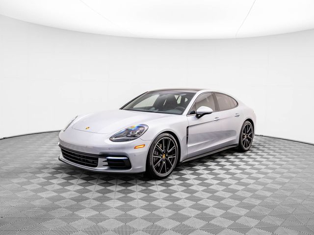 2018 Porsche Panamera 4