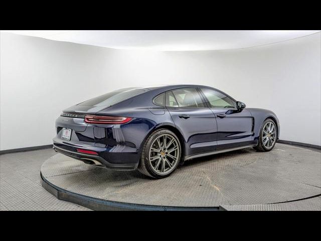 2018 Porsche Panamera 4