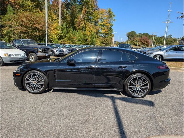 2018 Porsche Panamera 4