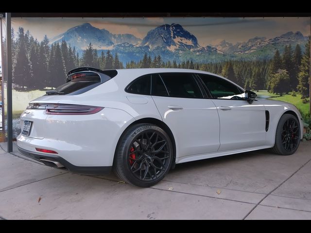 2018 Porsche Panamera 4