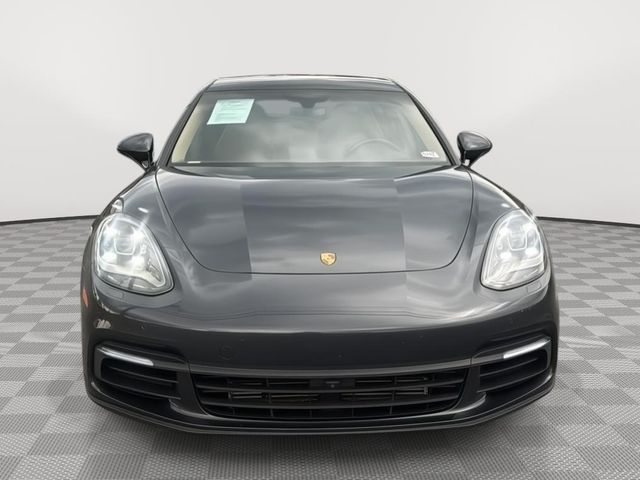 2018 Porsche Panamera 4
