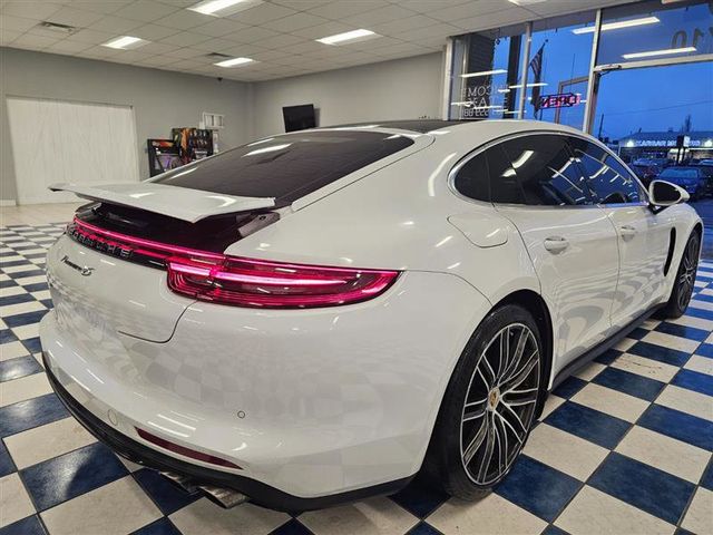 2018 Porsche Panamera 4S