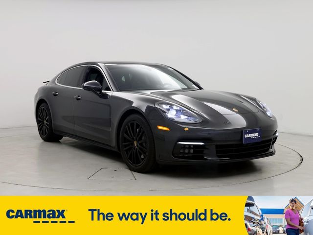 2018 Porsche Panamera 4S