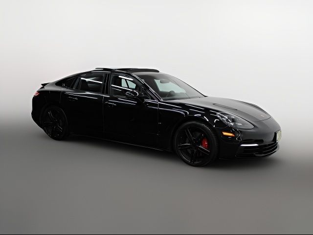 2018 Porsche Panamera 4S