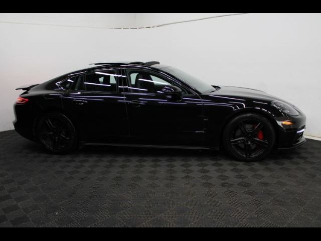 2018 Porsche Panamera 4S