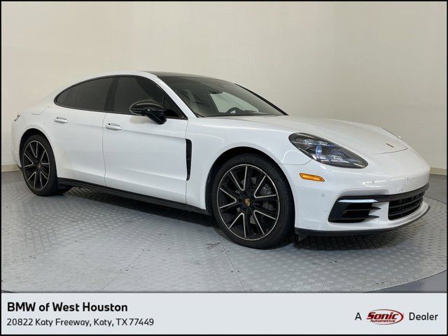 2018 Porsche Panamera 4S