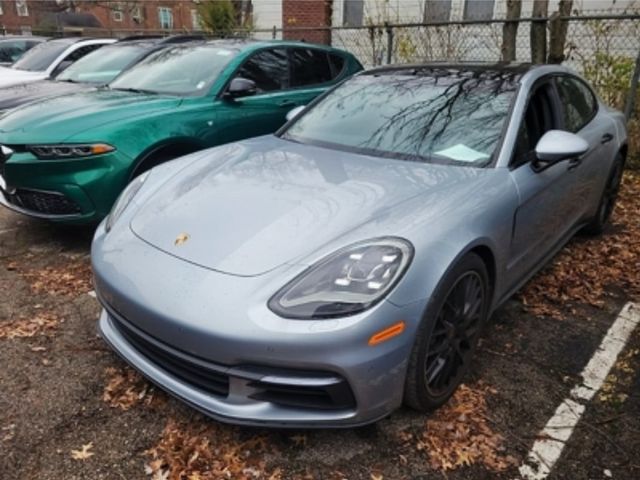 2018 Porsche Panamera 4S