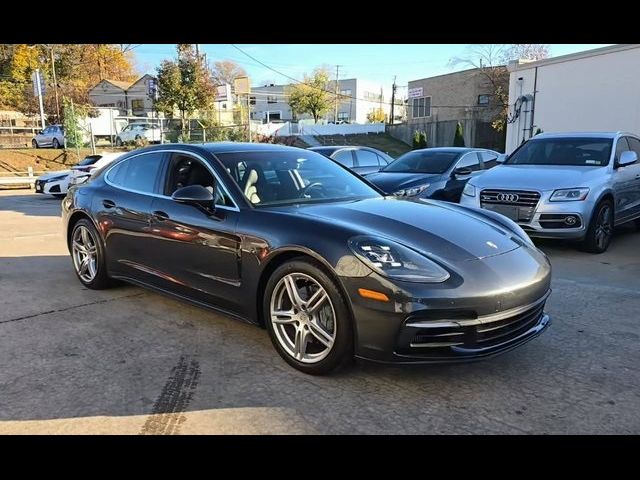 2018 Porsche Panamera 4S