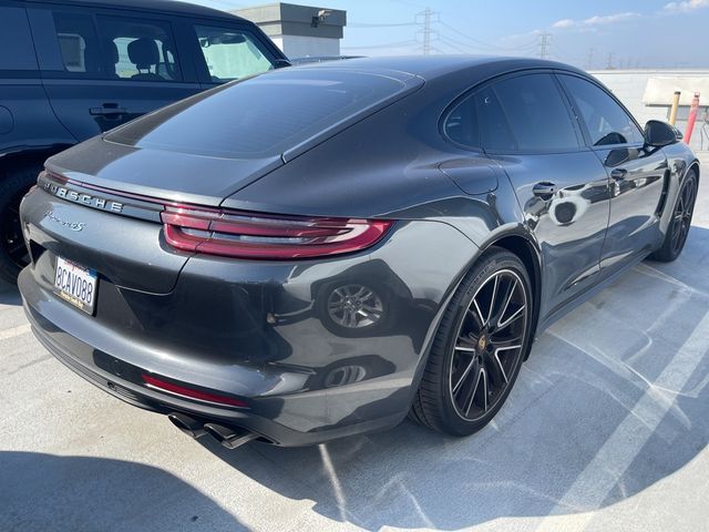 2018 Porsche Panamera 4S