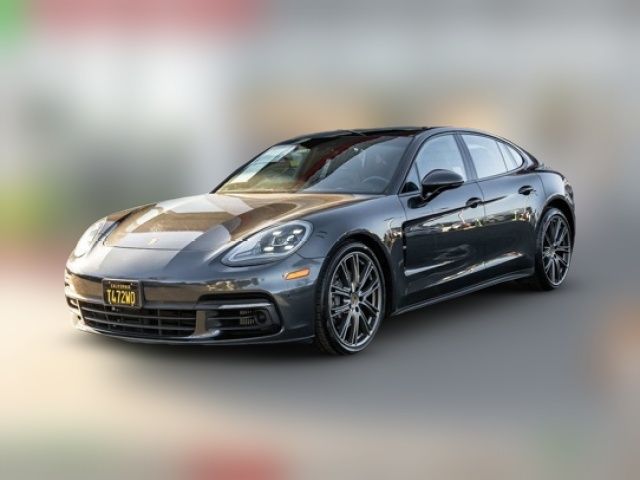 2018 Porsche Panamera 4S