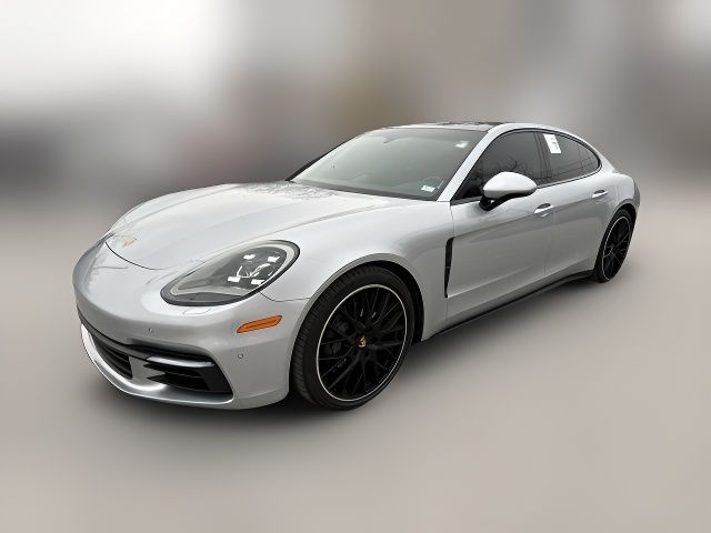 2018 Porsche Panamera 4S