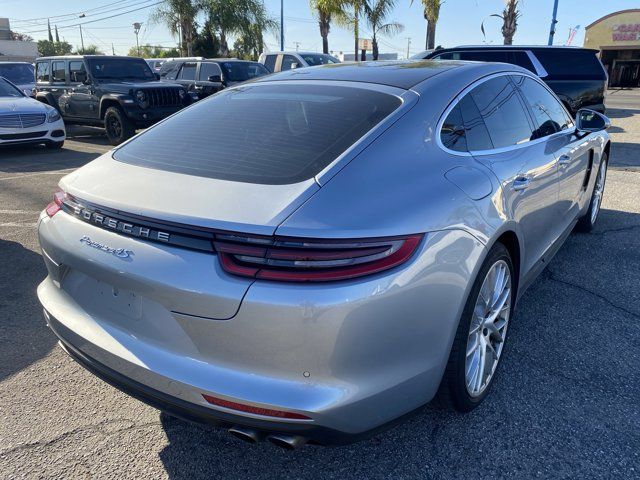 2018 Porsche Panamera 4S