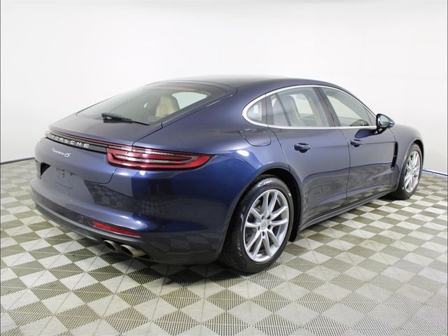 2018 Porsche Panamera 4S