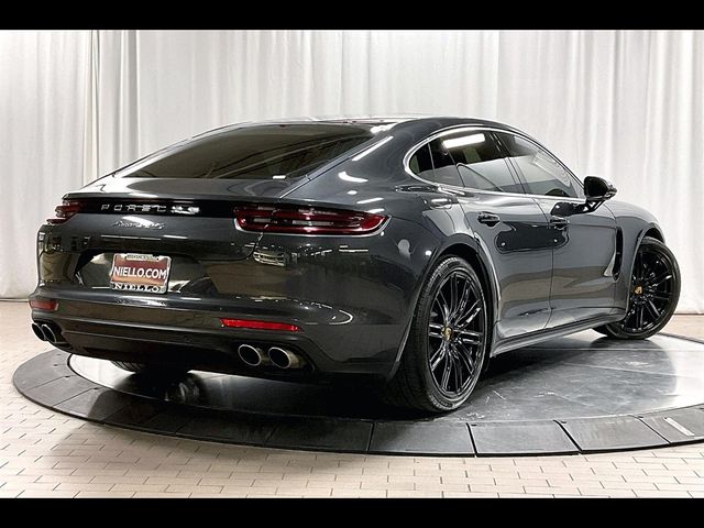 2018 Porsche Panamera 4S