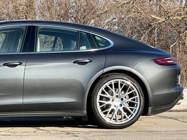 2018 Porsche Panamera 4S