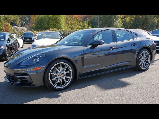 2018 Porsche Panamera 4S