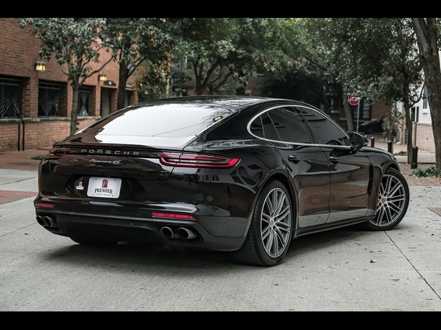 2018 Porsche Panamera 4S