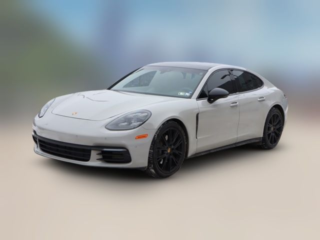 2018 Porsche Panamera 4S